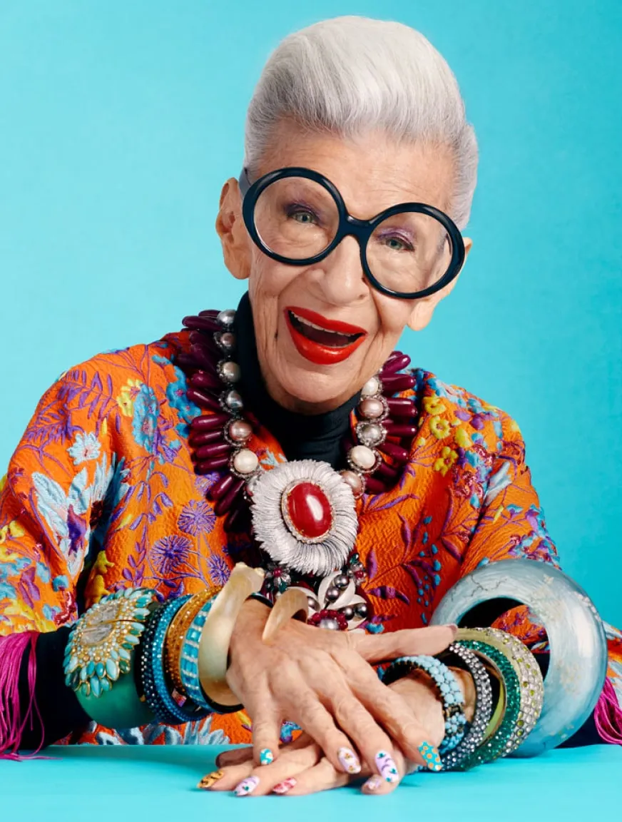 Ciaté London x Iris Apfel The Cheat Sheets Nail Wraps