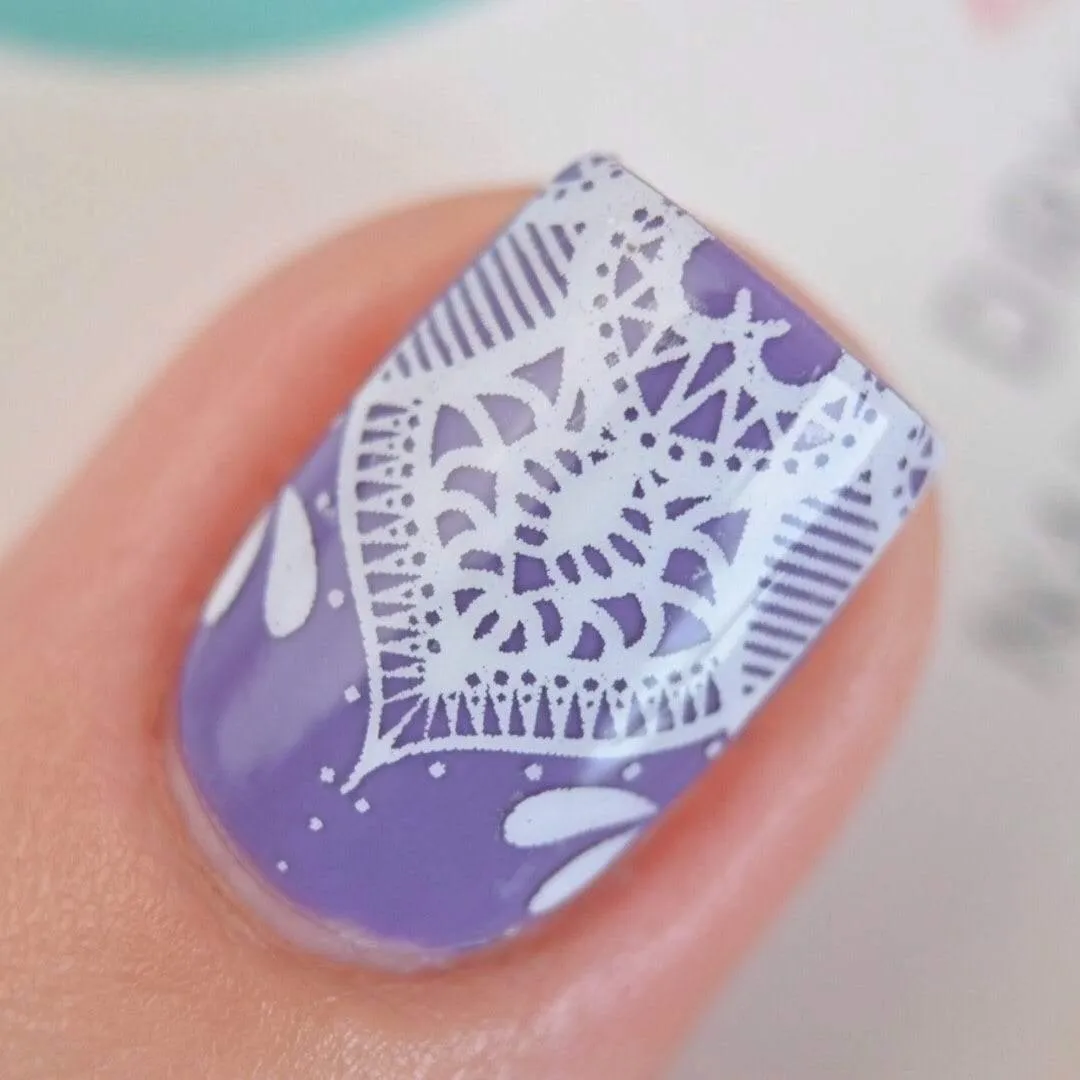 Mandala | Transparent White Print Nail Polish Wraps
