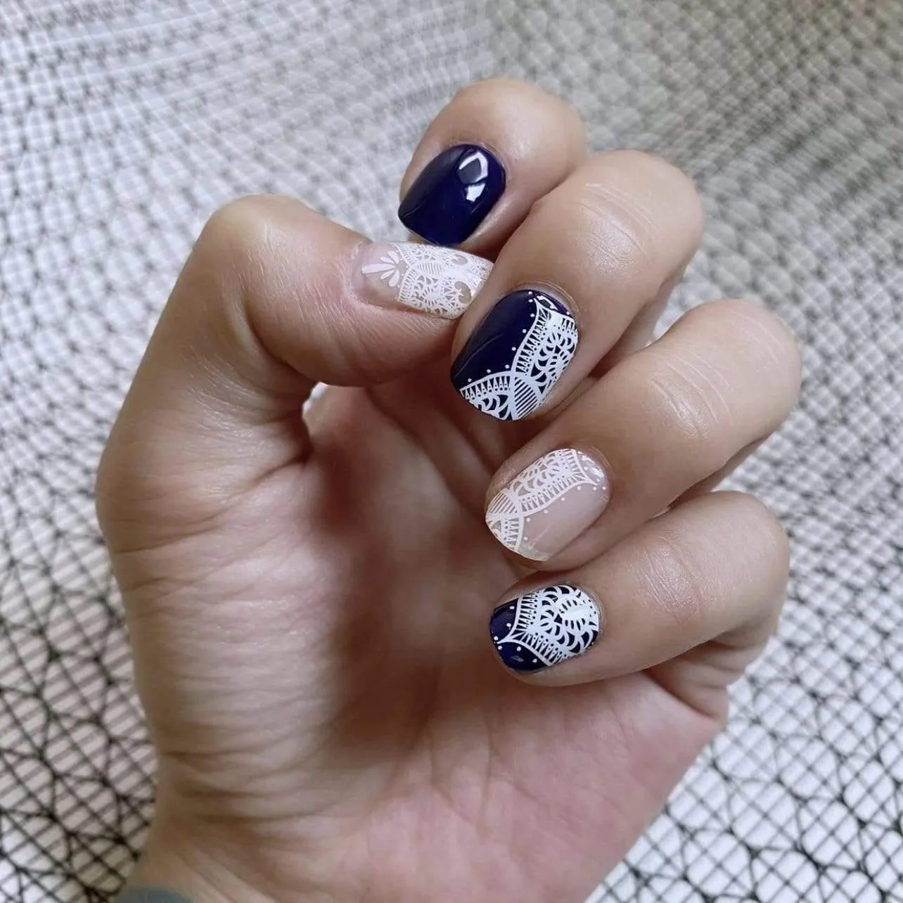 Mandala | Transparent White Print Nail Polish Wraps